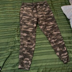 RARE Athleta Farallon Joggers